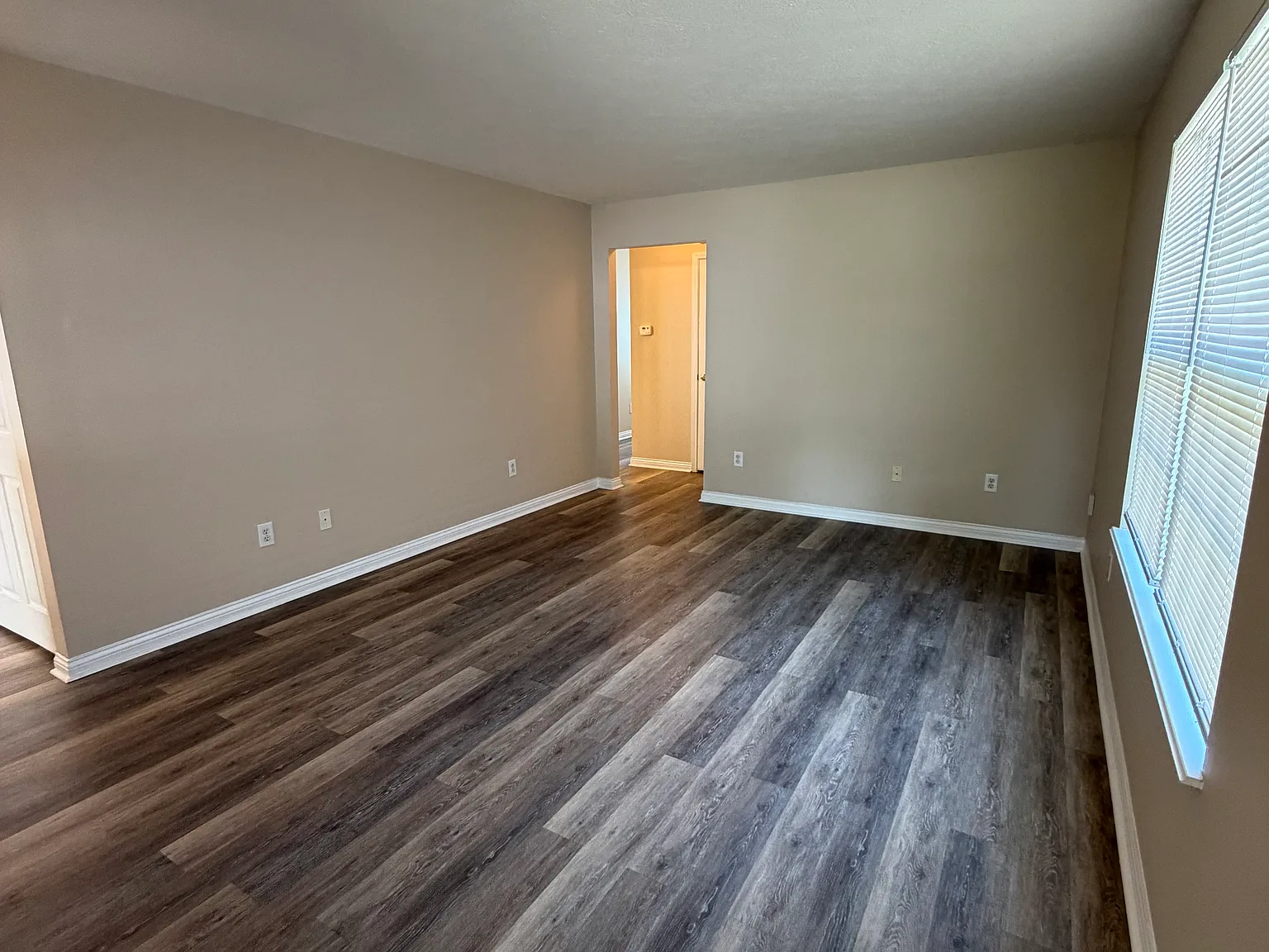 3 bed, 1159 sqft, $1,525 — Photo 2