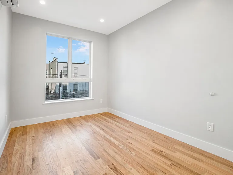 329 Rutland Rd #2 — Photo 3