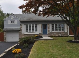522 Revere Ter, Warminster, PA