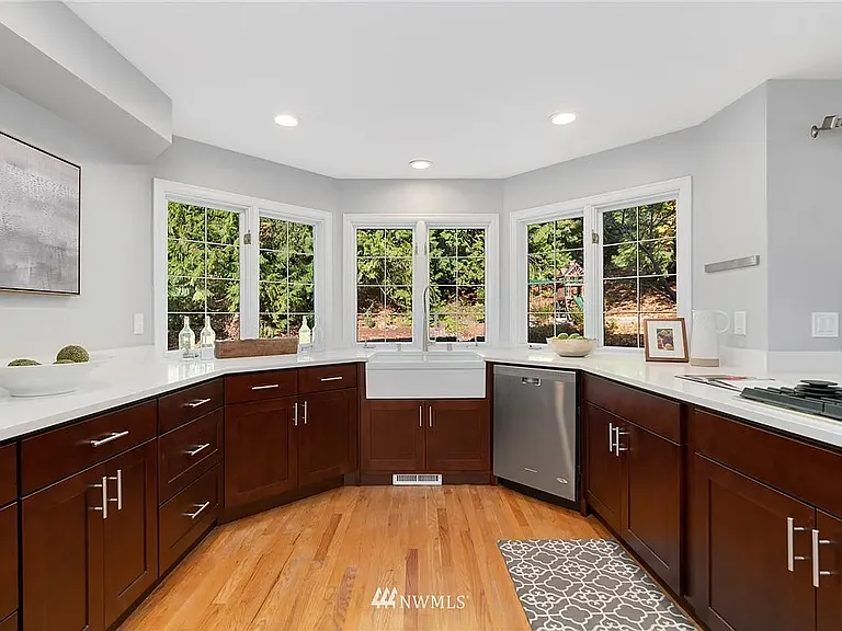 2515 176th Ct NE — Photo 4