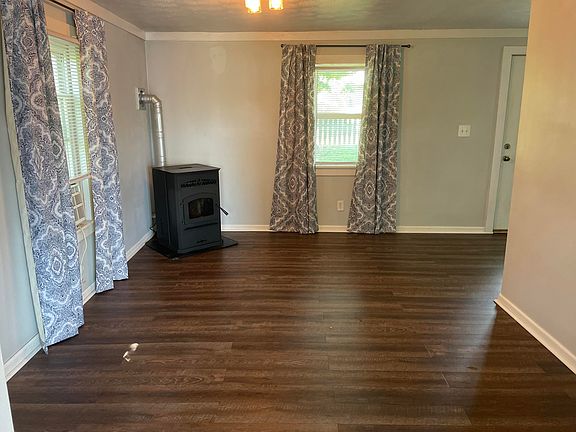 5th image of 1701 Martin Nethery Rd