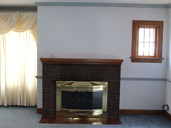 WOOD BURNING FIRE PLACE