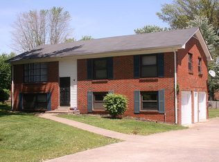 2596 Scott Dr, Clarksville, TN 37042