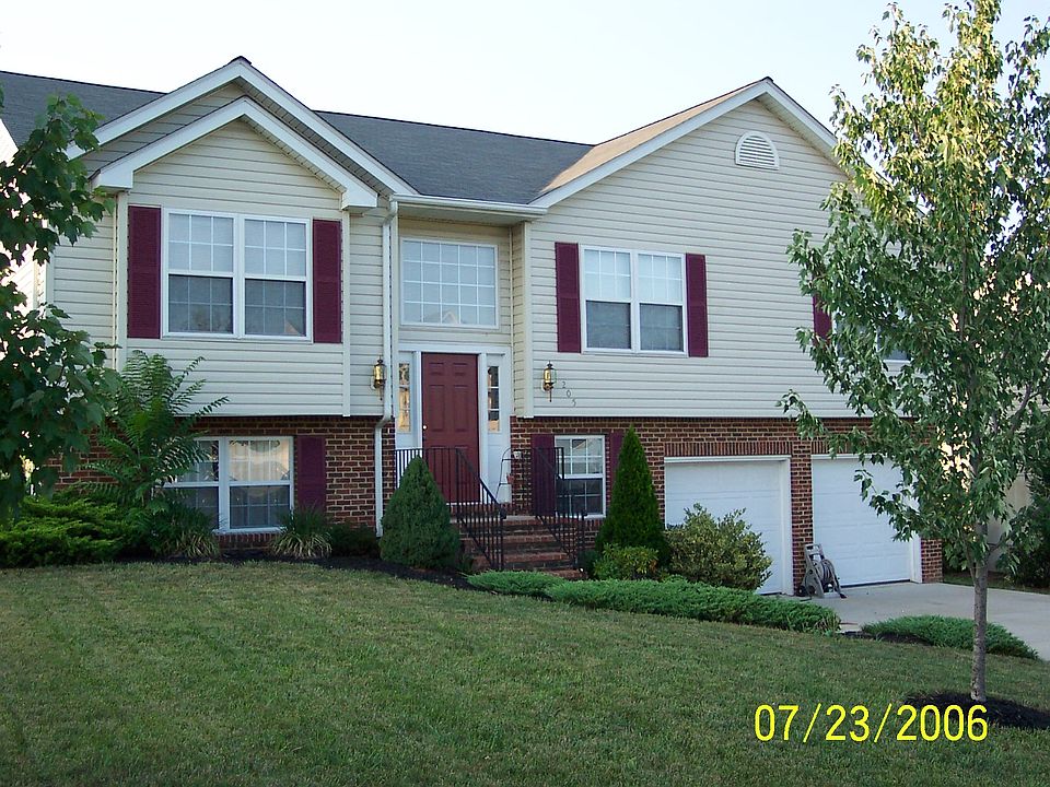 1st image of 205 Senseny Glen Dr