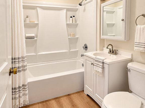 4th image of 66 College Ave #1