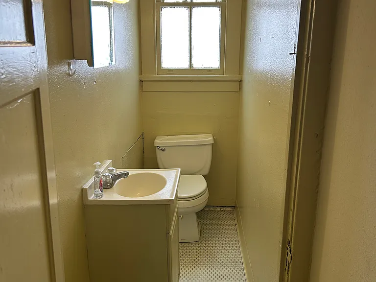 2133 Broadway St #2133 — Photo 3