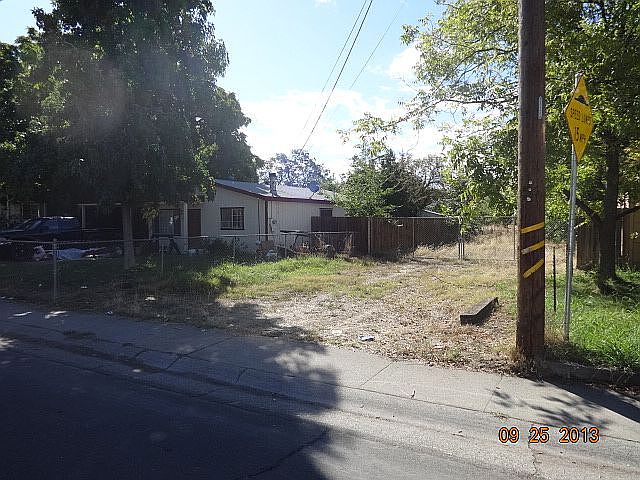 2nd image of 1120 Sonoma Ave