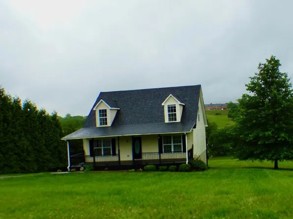625 Wythe View Dr, Wytheville, VA 24382