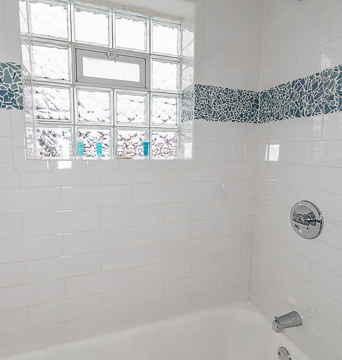 1st image of 201 3rd St APT 4