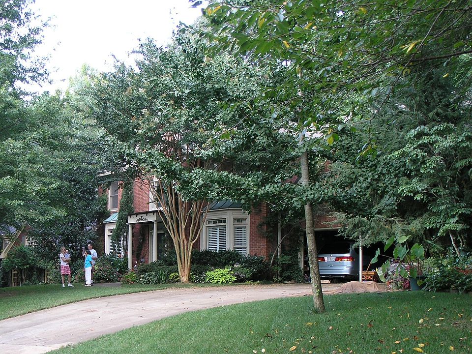 1st image of 659 Roxton Ln
