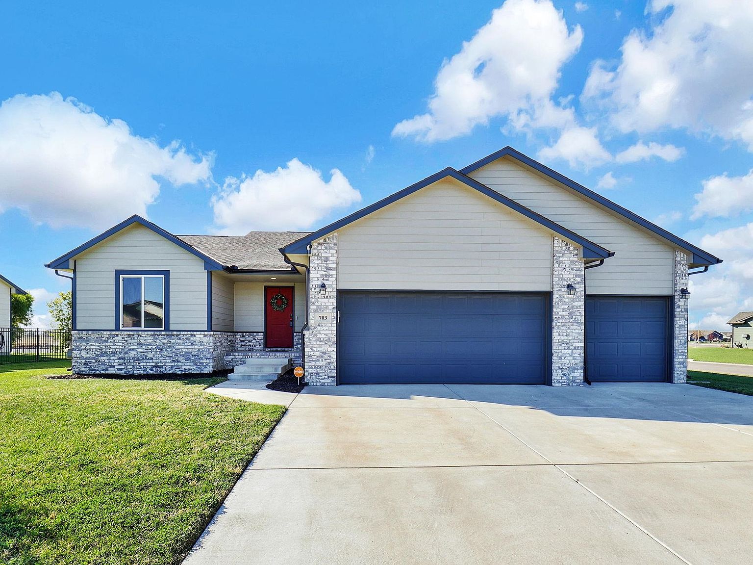 703 W Country Lakes Pl, Haysville, KS 67060 MLS 646547 Zillow