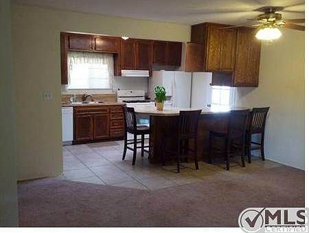 2nd image of 8435-37 Chloe Ave