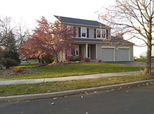 2600 Fieldview Dr, Macungie, PA 18062