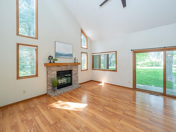 5th image of 7510 Turnberry Ct