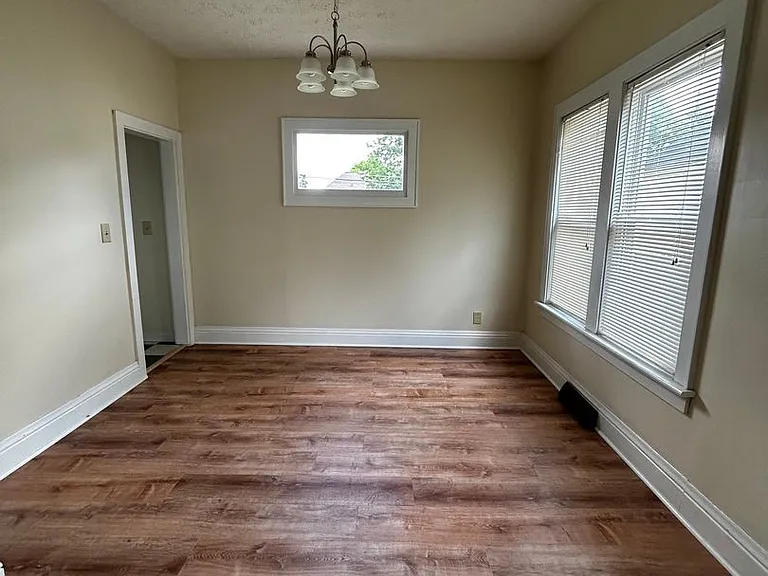 188 S Westgate Ave — Photo 4