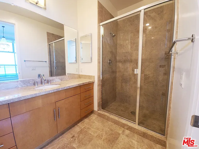 3223 W 6th St #602 — Photo 18