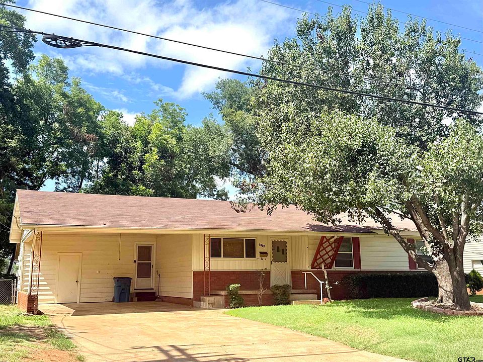 1st image of 1032 Deaton St