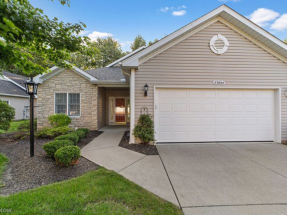 2nd image of 33884 Mapleridge Blvd