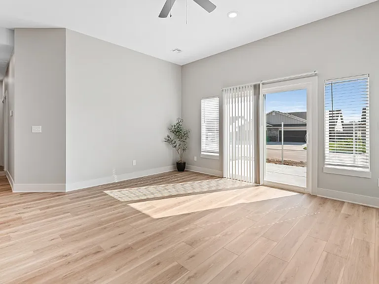 200 E Janet Ave — Photo 10