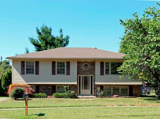 3431 Winthrop Dr, Lexington, KY 40503
