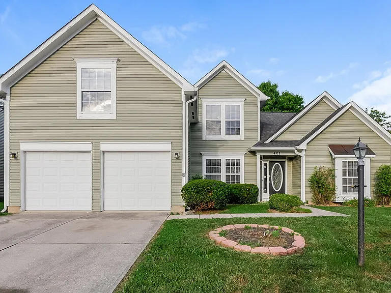 401 Creekstone Dr — Photo 1