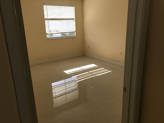 5th image of 4852 NW 97th Pl