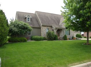 305 Schlatter St, Archbold, OH 43502