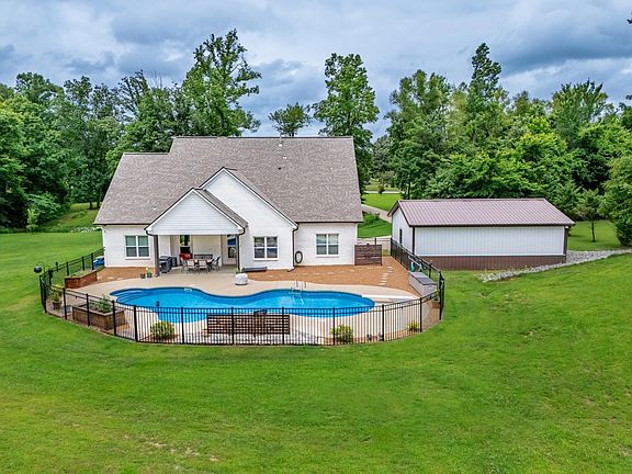2nd image of 233 Faith Rd