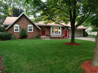 2653 Sun Valley St, Jenison, MI 49428