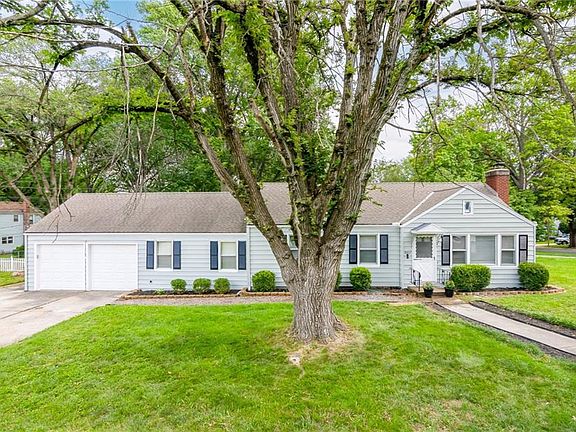 2nd image of 8617 Maiden Ln