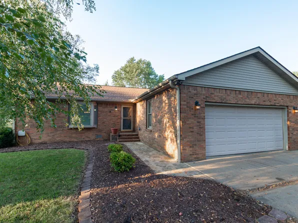 160 Wilton Cir, Paducah, KY 42003