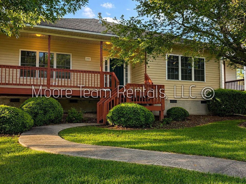 1st image of 250 Highland Golf Dr
