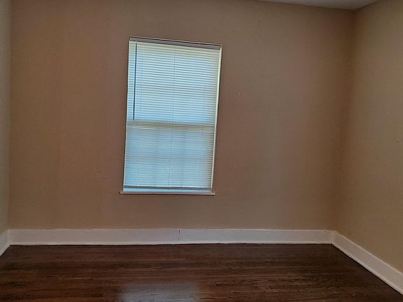 5th image of 1424 NE 9th St #1