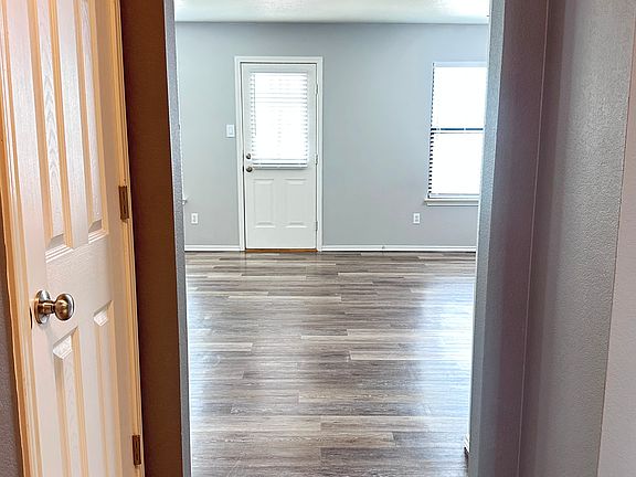 3rd image of 1116 Katelyn Cir