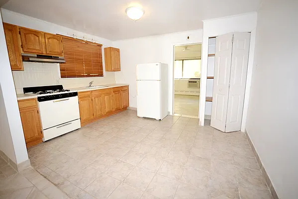 Rented by Corcoran | media 17