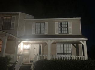 912 Pineland Ave APT 47, Hinesville, GA 31313