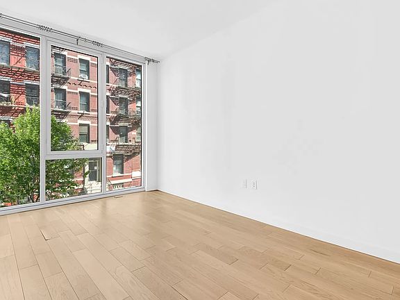 3rd image of 540 W 49th St APT 303N
