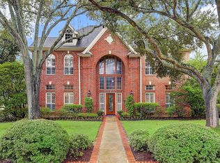 4901 Bellview Dr, Bellaire, TX 77401