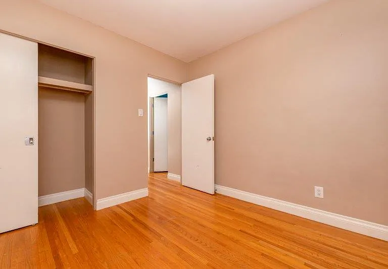 5007 N Waverley Dr SW — Photo 1
