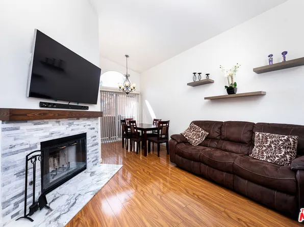 18738 Vista Del Canon Unit F, Santa Clarita, CA 91321