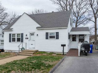 72 Doris St, Manchester, NH 03103