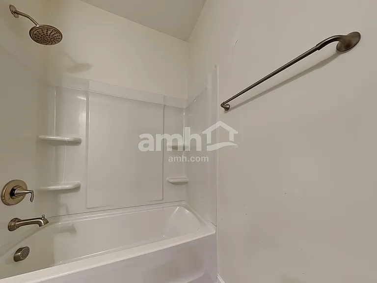 553 Camp Dr — Photo 16