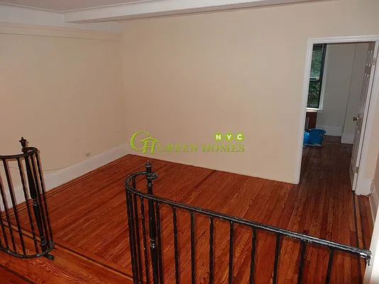 Rented by Green Home NY Realty LLC | media 21