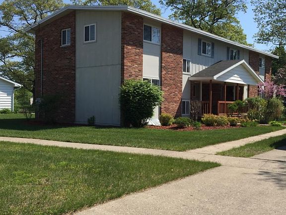 2nd image of 9609A Missouri St