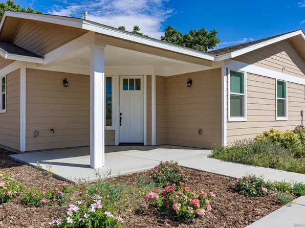 317 W D St, Tehachapi, CA 93561