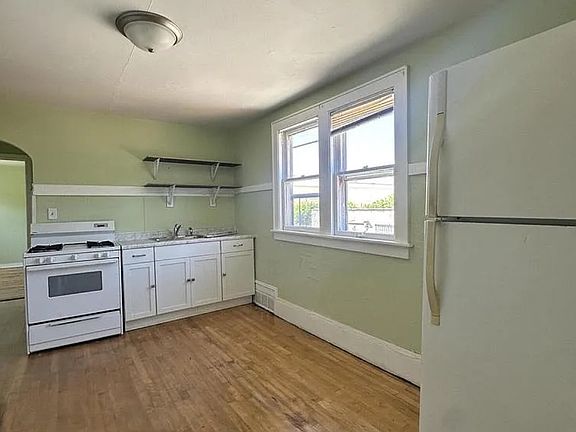 2nd image of 5241 N 31st St #B