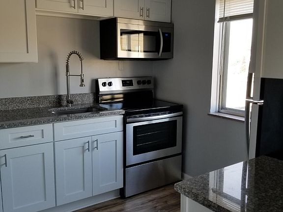 2nd image of 15007 Madison Ave APT 7