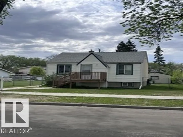 12242 91st St NW, Edmonton, AB T5B 4C3