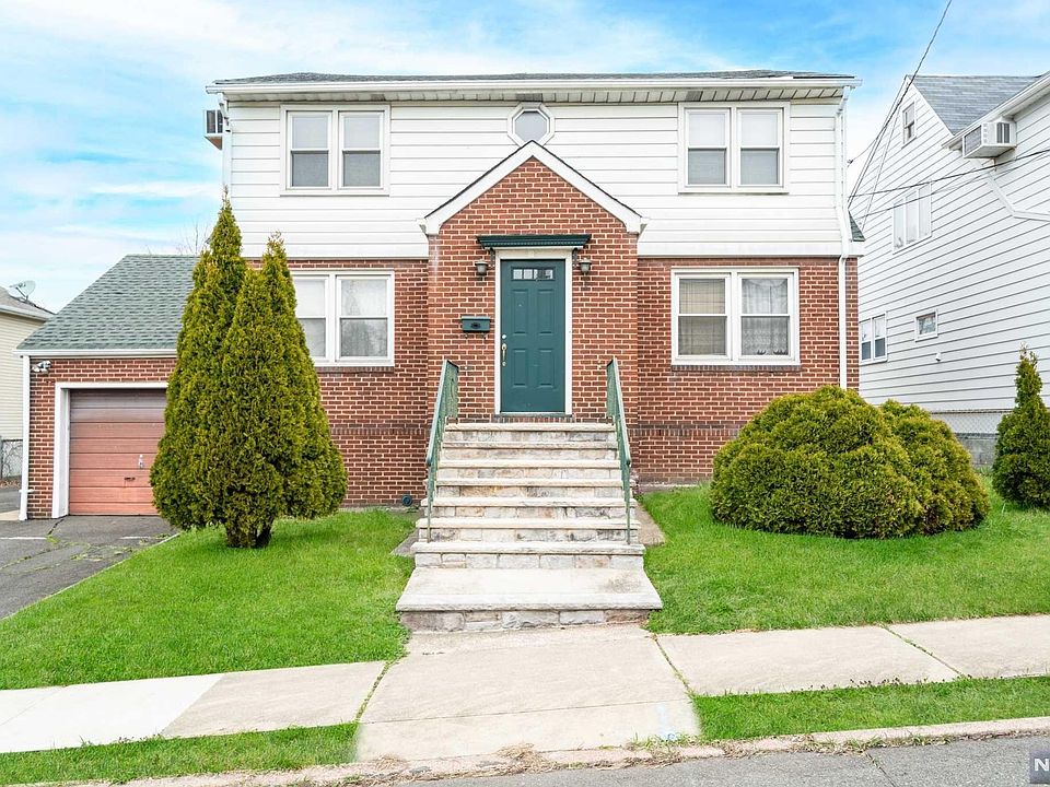 1st image of 172 Eagle St