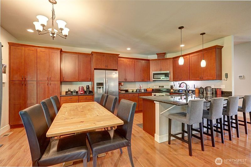 4th image of 15324 Glenshire Place SW